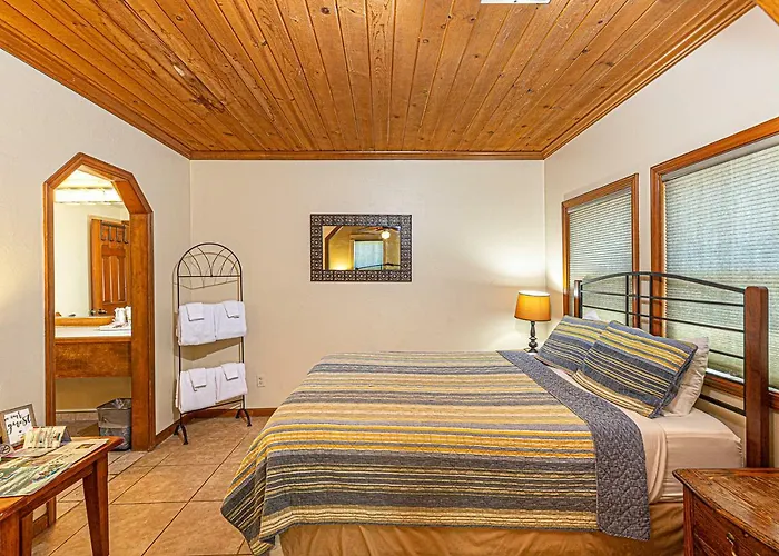 River Rock Inn